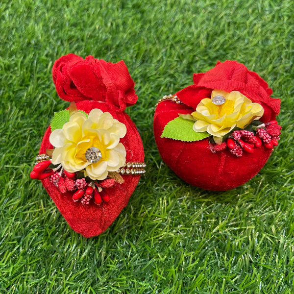 Designer Guth Nariyal Pair (MOQ 3 Pair)