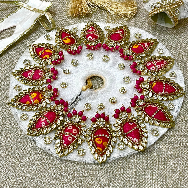 Laddu Gopal Designer Dress With Mukut – Divine Pooja Kit