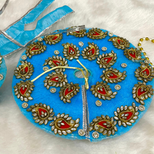 Load image into Gallery viewer, Laddu Gopal Designer Dress With Mukut