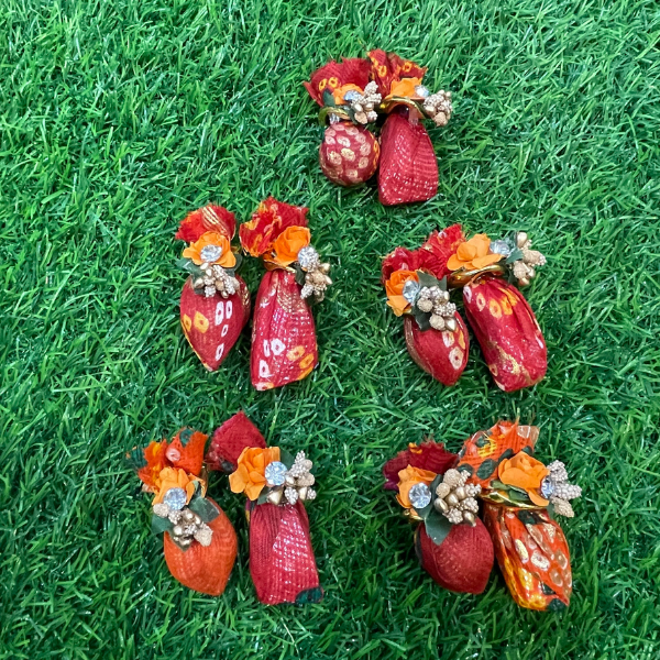 Designer Guth Nariyal Pair (MOQ 5 Pair)