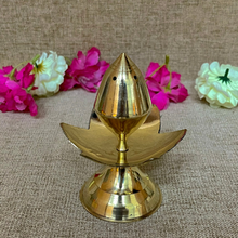 Load image into Gallery viewer, Brass Incense Agarbatti Stand Holder