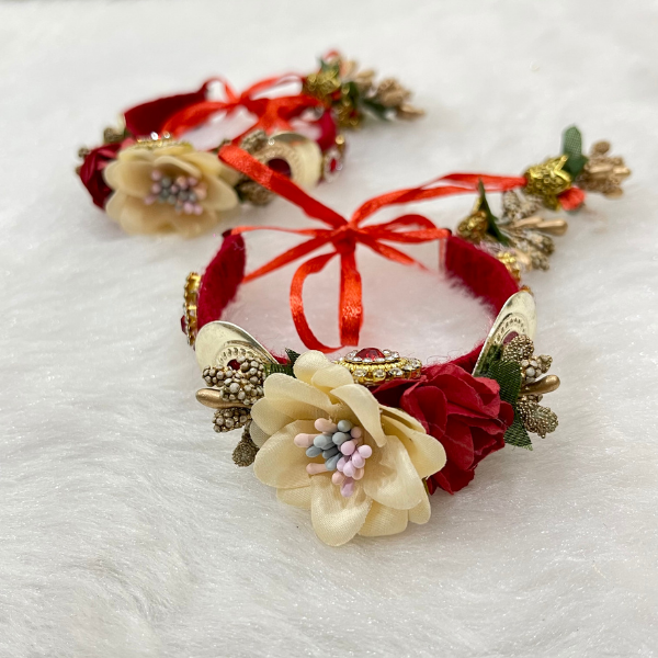 Floral Jewelry Bracelet (MOQ 10 PCS)