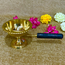 Load image into Gallery viewer, Brass Dhoop Daan Big