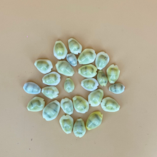 Load image into Gallery viewer, Natural Kaudi Shells/Kauri